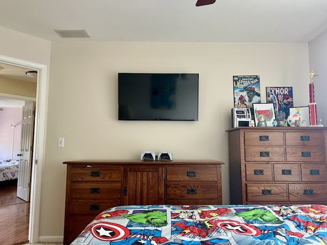 7 Ivy Ct, South Elgin, IL 60177 - bedroom featuring ceiling fan