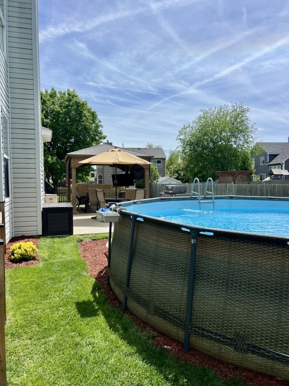 7 Ivy Ct, South Elgin, IL 60177 - view of pool featuring a gazebo
