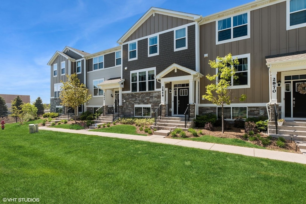 2868 Kessler Dr, Mundelein, IL 60060 - photo 1