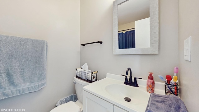 267 Juniper Cir, Streamwood, IL 60107 - bathroom with toilet and vanity