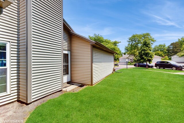 267 Juniper Cir, Streamwood, IL 60107 - view of grassy yard