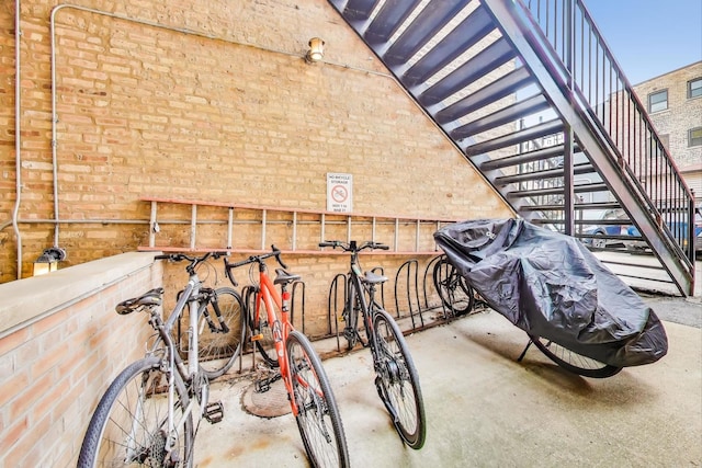 4706 N Winthrop Ave Unit 1A, Chicago, IL 60640 - view of garage
