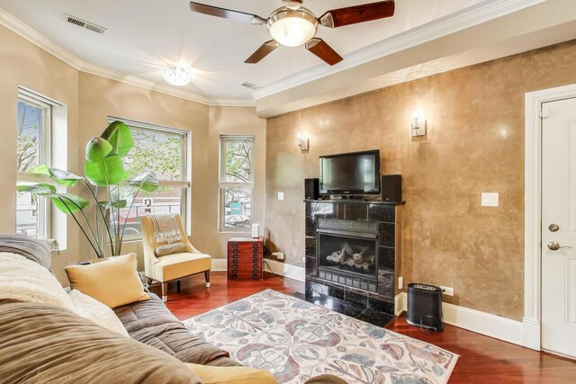 4706 N Winthrop Ave Unit 1A, Chicago, IL 60640 - living room with wood finished floors, plenty of natural light, baseboards, and ornamental molding