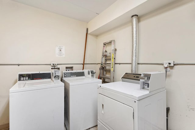 7131 166th St Unit 101, Tinley Park, IL 60477 - shared laundry room featuring washer and clothes dryer