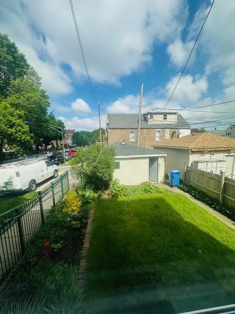 4001 S Albany Ave, Chicago, IL 60632 - view of yard