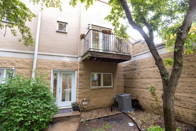 919 W Leland Ave Unit F, Chicago, IL 60640 - rear view of property with a balcony and cooling unit