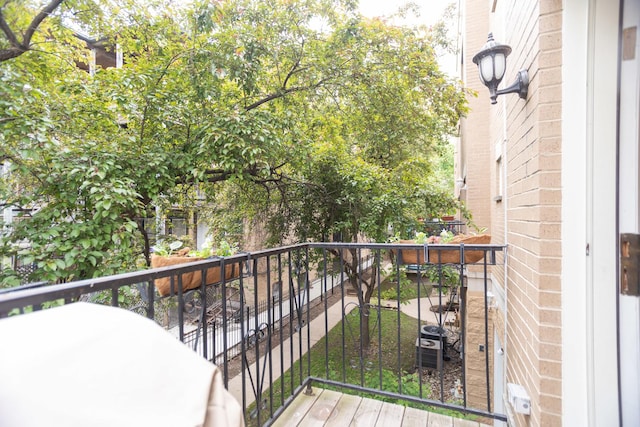 919 W Leland Ave Unit F, Chicago, IL 60640 - view of balcony