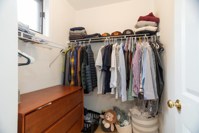 919 W Leland Ave Unit F, Chicago, IL 60640 - view of spacious closet
