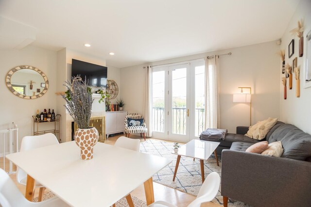 919 W Leland Ave Unit F, Chicago, IL 60640 - living area with recessed lighting and light wood finished floors