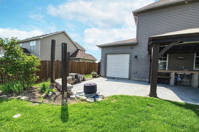1472 S Saddlebrook Ln, Minooka, IL 60447 - garage featuring concrete driveway