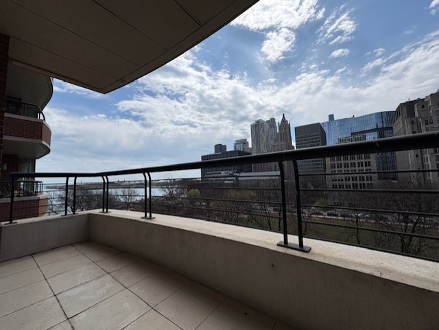 270 E Pearson St Unit 602, Chicago, IL 60611 - balcony with a city view