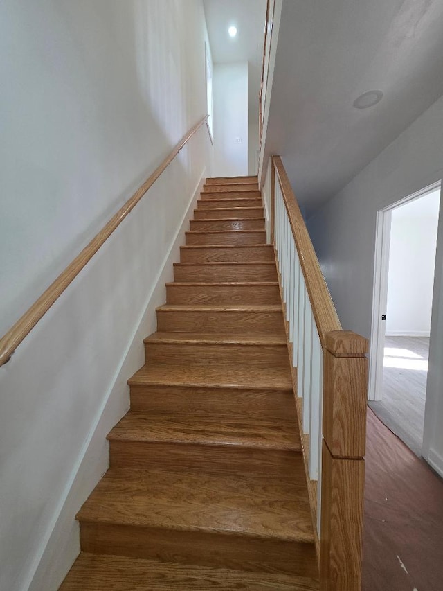 2906 W 40th St, Chicago, IL 60632 - view of stairs
