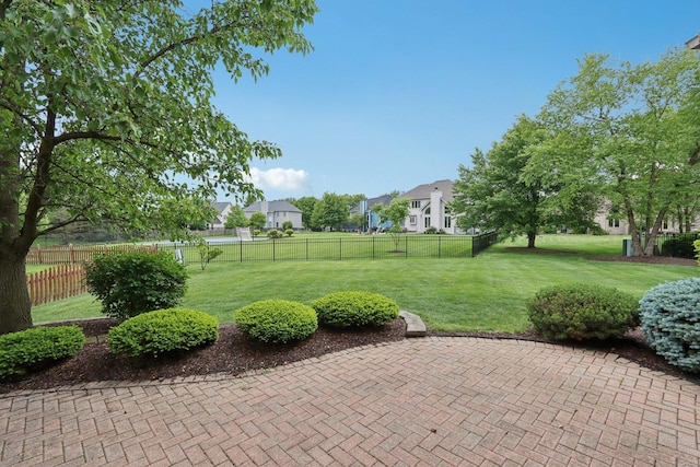 548 Asbury Dr, Aurora, IL 60502 - view of patio featuring a residential view