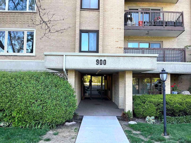 900 S River Rd Unit 3A, Des Plaines, IL 60016 - doorway to property with brick siding