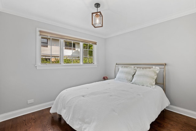 2510 Marian Ln, Wilmette, IL 60091 - bedroom featuring baseboards, wood finished floors, and crown molding