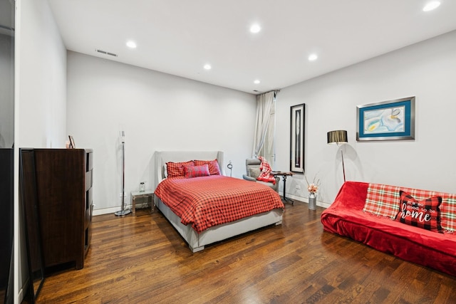 919 N Larrabee St Unit 3N, Chicago, IL 60610 - bedroom featuring wood finished floors, recessed lighting, and baseboards