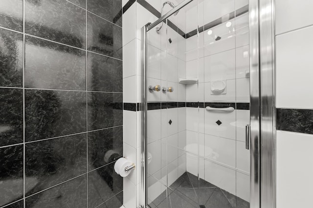 4250 N Marine Dr Unit 1622, Chicago, IL 60613 - full bathroom featuring a stall shower