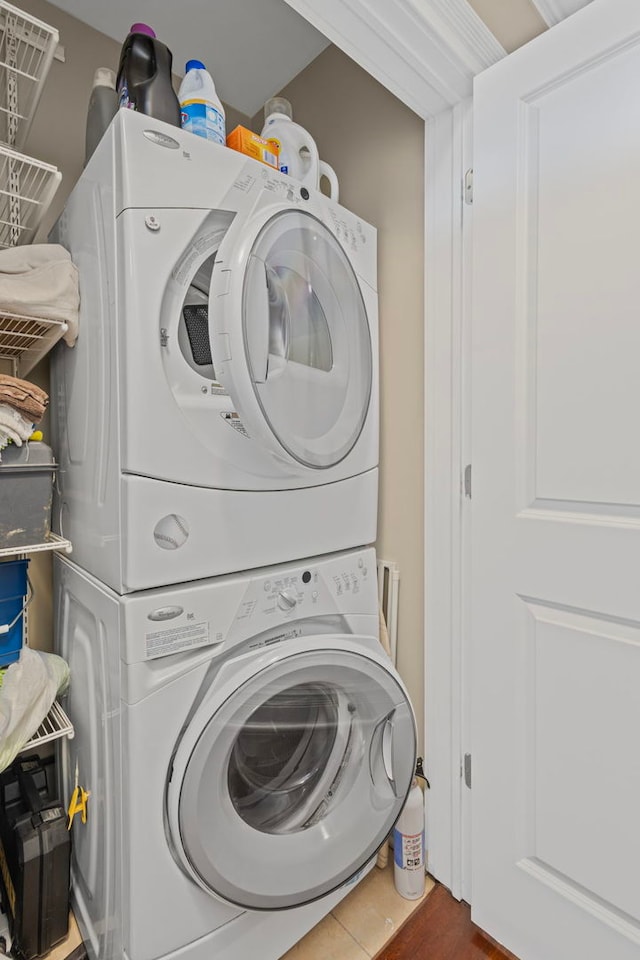 718 W Aldine Ave Unit 3, Chicago, IL 60657 - laundry room with estacked washer and dryer