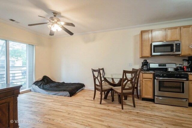 2556 W Rosemont Ave Unit 1, Chicago, IL 60659 - photo 3