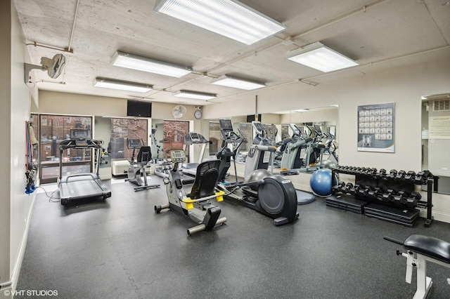 1100 N Lake Shore Dr Unit 33A, Chicago, IL 60611 - workout area with baseboards