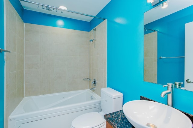 3441 W Grace St Unit G, Chicago, IL 60618 - full bath featuring toilet, bathtub / shower combination, and vanity