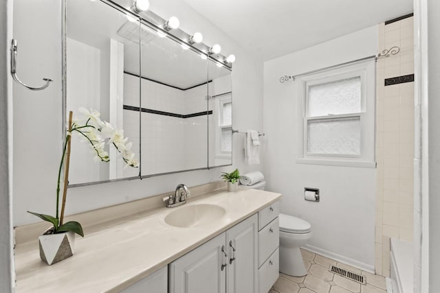 169 S Ellyn Ave, Glen Ellyn, IL 60137 - full bath featuring vanity and tub / shower combination