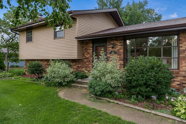 11305 Bertram Rd, Machesney Park, IL 61115 - photo 2