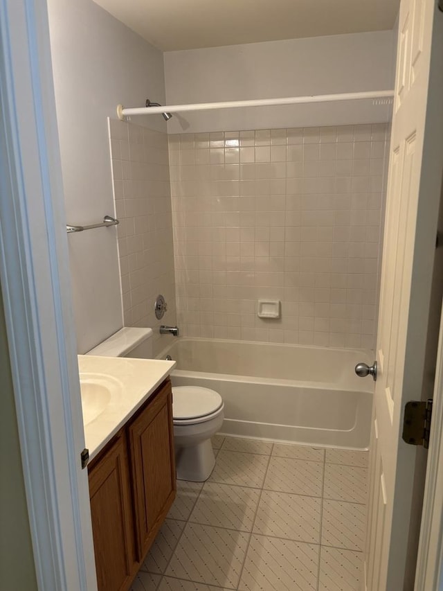 308 Glen Leven Ct Unit 308, Schaumburg, IL 60194 - full bath featuring vanity, toilet, and shower / bath combination