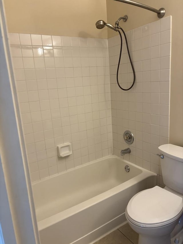 308 Glen Leven Ct Unit 308, Schaumburg, IL 60194 - full bath featuring toilet, shower / tub combination, and tile patterned floors