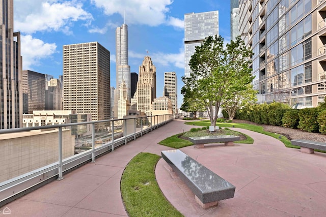 240 E Illinois St Unit 805, Chicago, IL 60611 - view of property's community featuring a skyline view