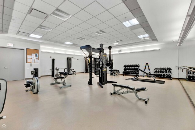 240 E Illinois St Unit 805, Chicago, IL 60611 - workout area with a drop ceiling