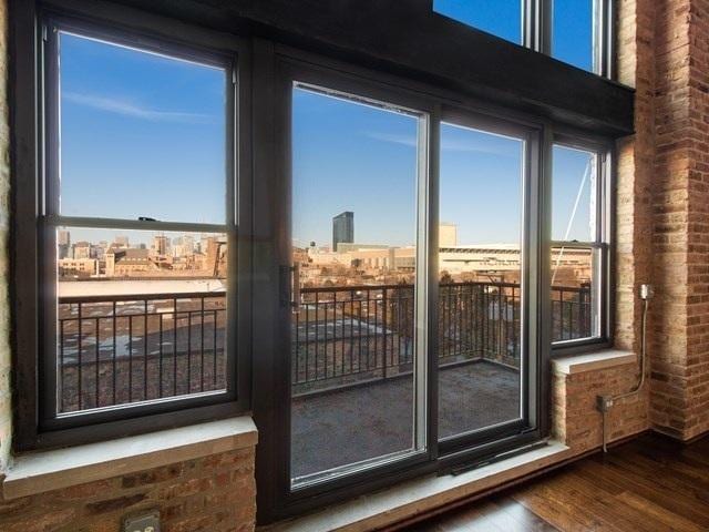50 E 26th St Unit 406, Chicago, IL 60616 - entryway with wood finished floors