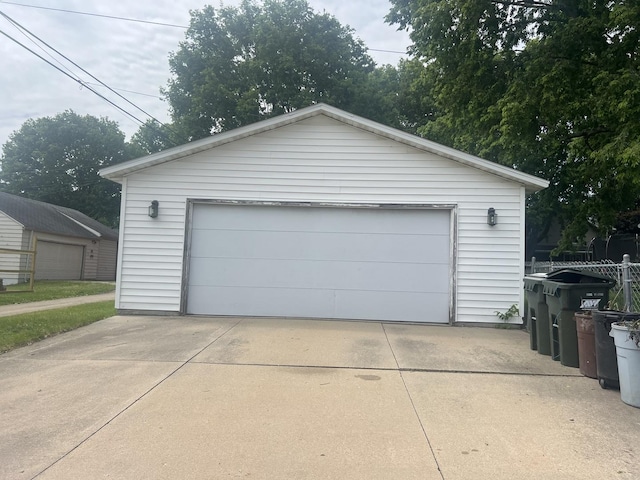 601 15th Ave, Sterling, IL 61081 - view of detached garage