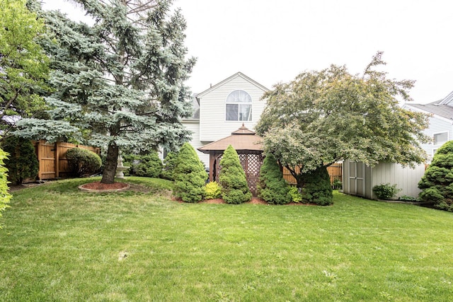 15 Brittany Ct, South Elgin, IL 60177 - view of yard with a gazebo