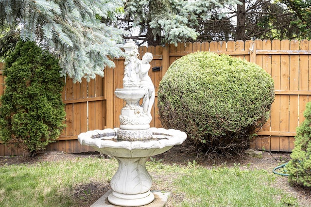 15 Brittany Ct, South Elgin, IL 60177 - view of yard