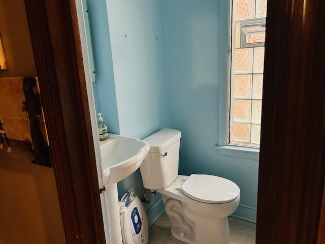 1607 183rd St, Homewood, IL 60430 - bathroom with toilet