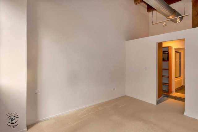 360 W Illinois St Unit 114, Chicago, IL 60654 - empty room featuring baseboards