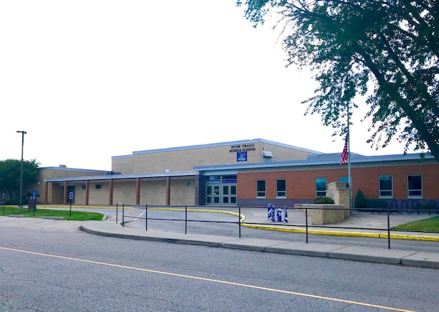 1805 E Tano Ln, Mount Prospect, IL 60056 - view of building exterior