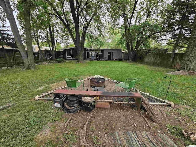 612 Edgewood Dr, Quincy, IL 62301 - view of yard with an outdoor fire pit