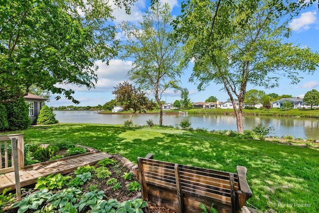 14 Devonshire Ct, Grayslake, IL 60030 - view of grassy yard featuring a water view