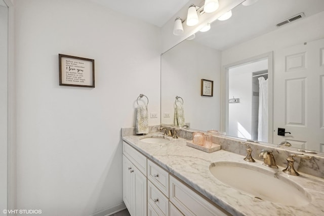 1126 N Dryden Ave, Arlington Heights, IL 60004 - full bath with double vanity
