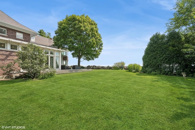 90 Kedzie St, Evanston, IL 60202 - view of green lawn