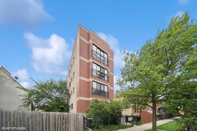 3560 S Giles Ave Unit 2, Chicago, IL 60653 - view of property