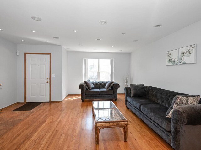 9760 S Winston Ave, Chicago, IL 60643 - photo 3