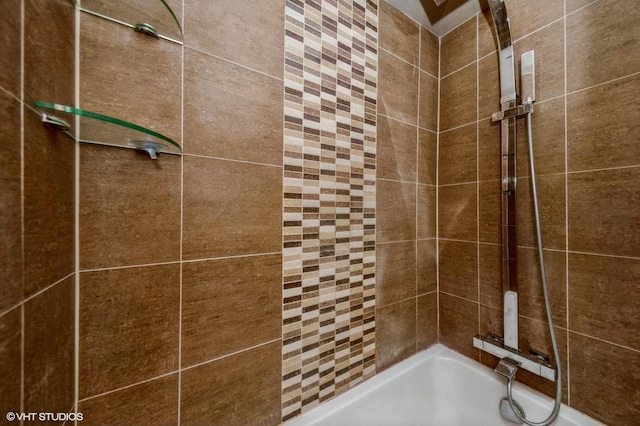4250 N Marine Dr Unit 1628, Chicago, IL 60613 - bathroom featuring shower / bathtub combination