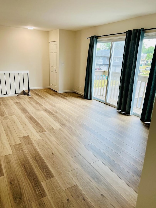 238 Chippewa Ct Unit D, Bolingbrook, IL 60440 - unfurnished room featuring light wood-type flooring and baseboards