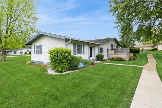 903 Wiltshire Dr Unit S2, Mchenry, IL 60050 - single story home featuring a front lawn