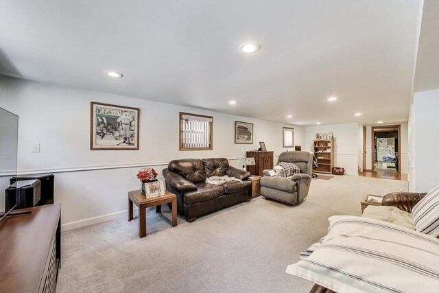5560 W Ardmore Ave, Chicago, IL 60646 - carpeted living area featuring recessed lighting and baseboards