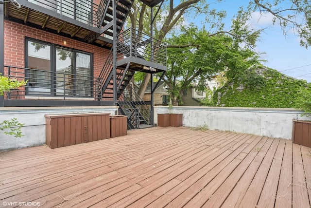 921 N Honore St Unit B, Chicago, IL 60622 - wooden deck featuring stairway
