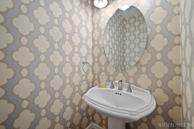 352 Elm St, Batavia, IL 60510 - bathroom with wallpapered walls and a sink